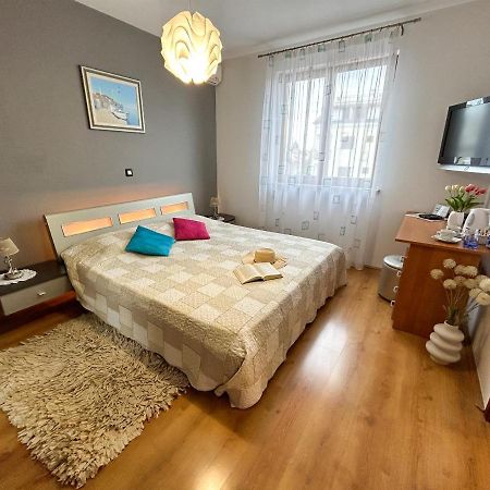 Room Adry Rovinj Bagian luar foto