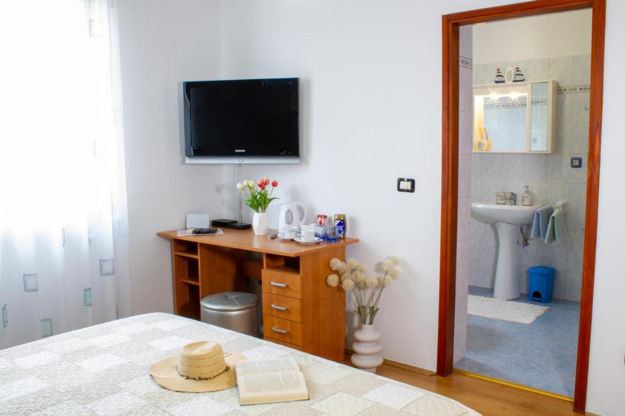 Room Adry Rovinj Bagian luar foto